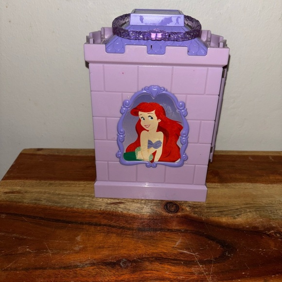 Vtg ariel castle Polly pocket play set - Picture 2 of 9